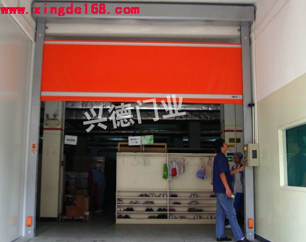 廠房專(zhuān)用快速卷簾門(mén)